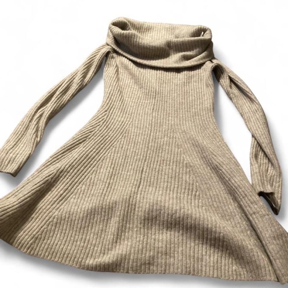 Hm rib knit off the shoulder